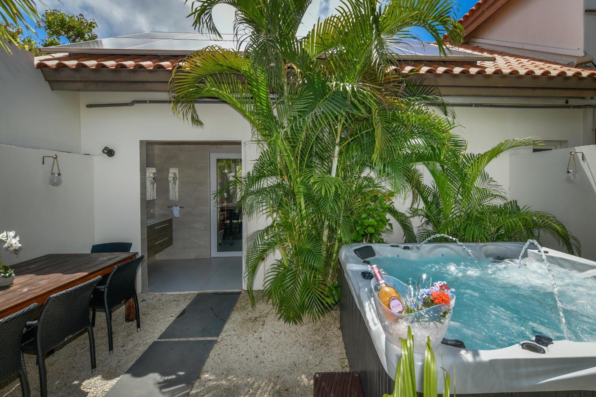 פאלם ביץ' Boutique Hotel Swiss Paradise Aruba Villas And Suites מראה חיצוני תמונה