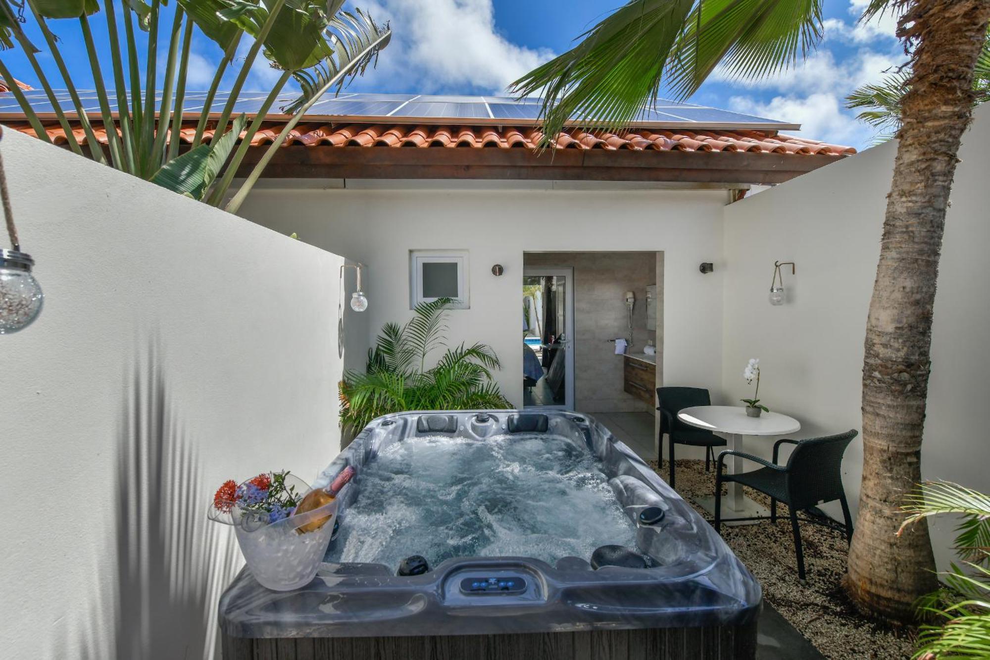 פאלם ביץ' Boutique Hotel Swiss Paradise Aruba Villas And Suites מראה חיצוני תמונה